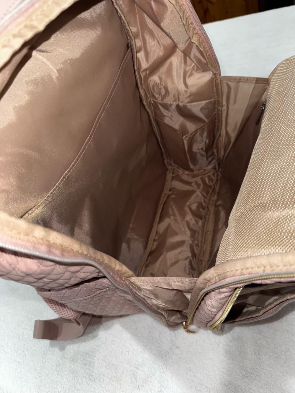 BAGSMART Quilted Backpack Blush Pink Travel Laptop Bag Gold Zippers - Picture 9 of 13